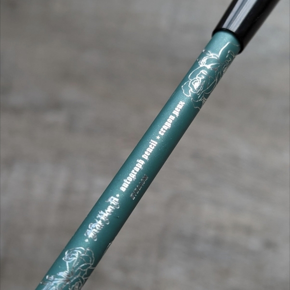 Rare Kat Von D Autograph Eyeliner in Eyegasm - discontinued! - Picture 4 of 6